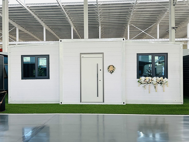 20피트 이중 날개 확장 고폭 박스 제품 도입
