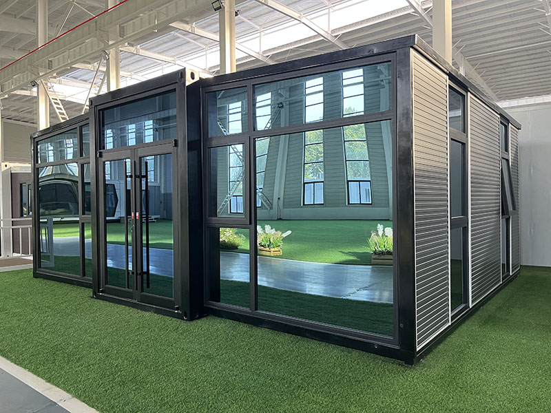 Einführung eines 20-Fuß-Doppelflügelausdehnungsprodukts erhöhte und verbreiterte Glasvorhänge
