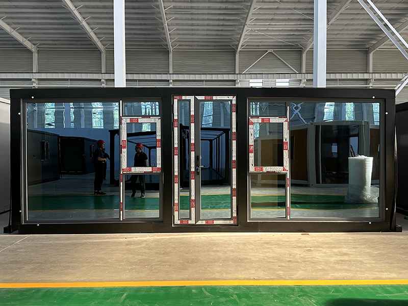 Doppelflügel-Expansionsbox, Flachdecke, 20 Fuß Spezifikation Produkteinführung
