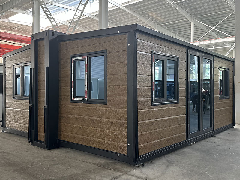 Produkteinführung der 700 breiten Doppelflügel
